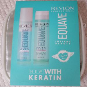 Revlon Equave Instant Beauty Travel Kit